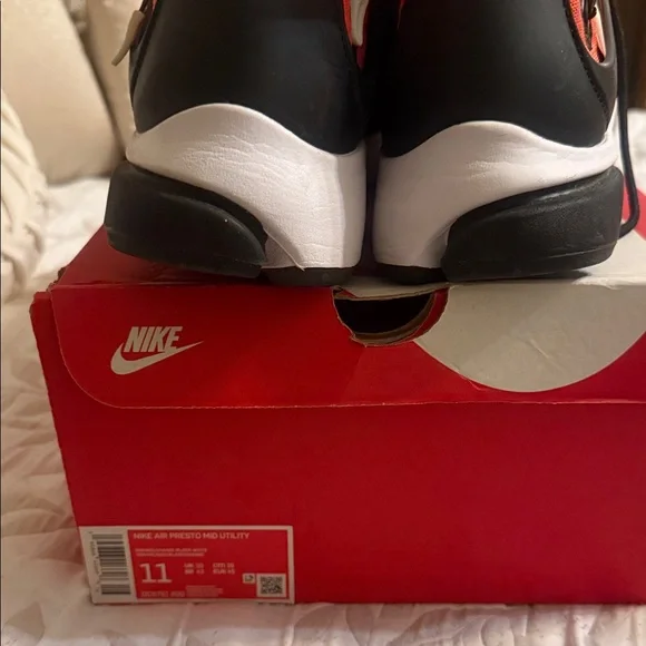 Nike Air Presto Mid Utility Black and Orange Sneakers men’s size 11 - Picture 4 of 7